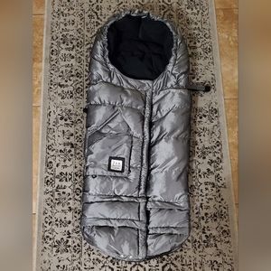 7 A.M. Enfant Blanket 212 Evolution Footmuff - Metallic Grey